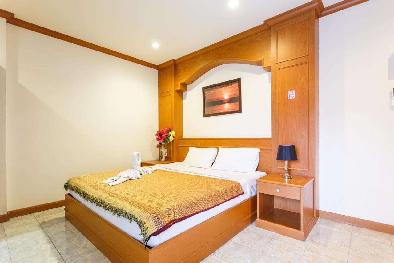 Oyo 739 Presley Guesthouse Phuket Patong Eksteriør bilde