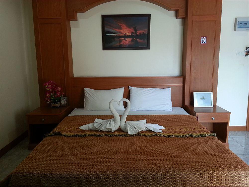 Oyo 739 Presley Guesthouse Phuket Patong Eksteriør bilde