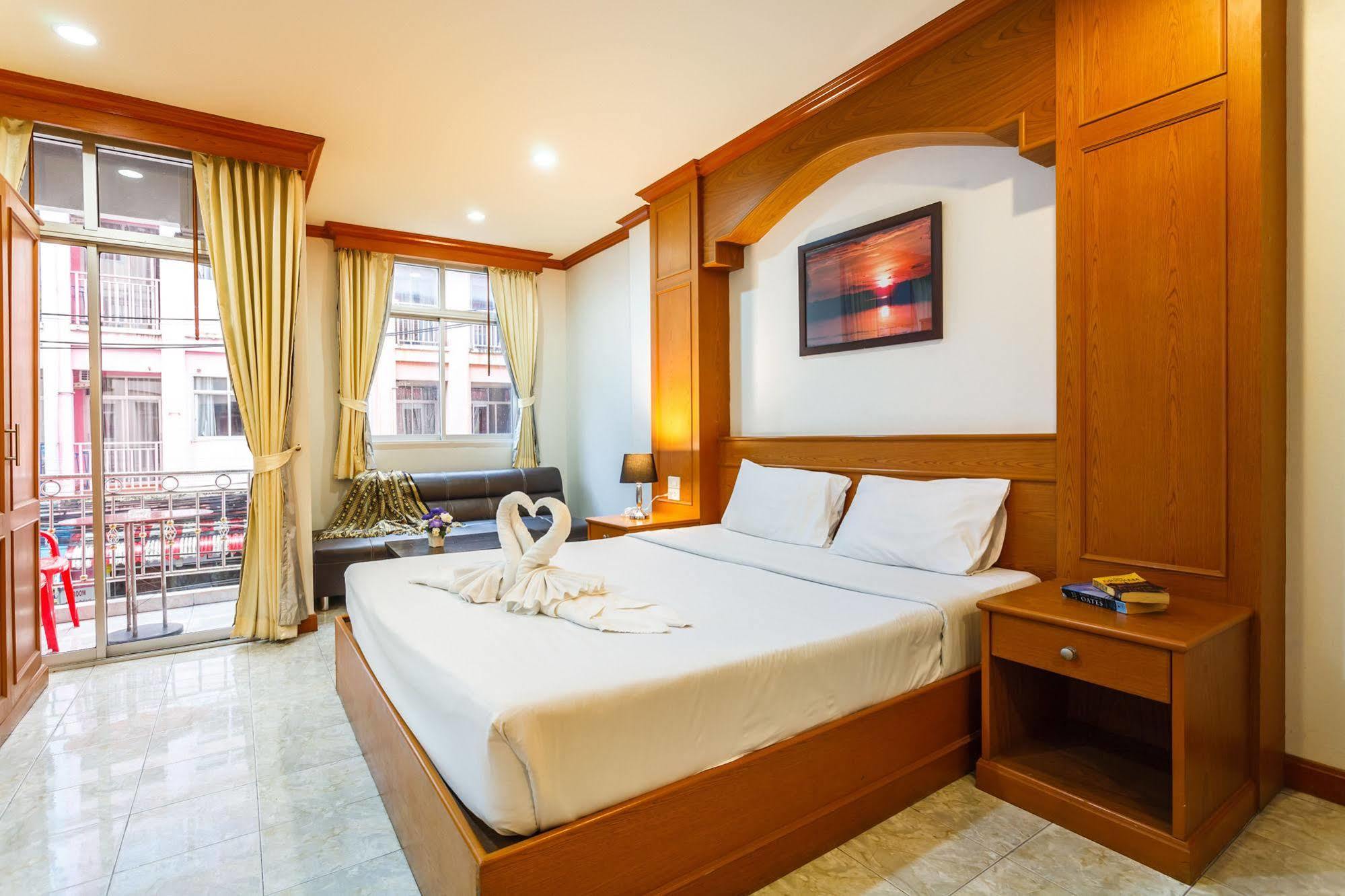 Oyo 739 Presley Guesthouse Phuket Patong Eksteriør bilde