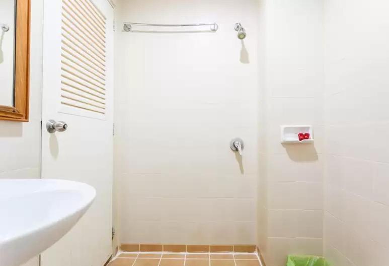 Oyo 739 Presley Guesthouse Phuket Patong Eksteriør bilde